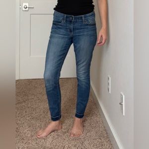 Women’s Gap Jean Sz 27